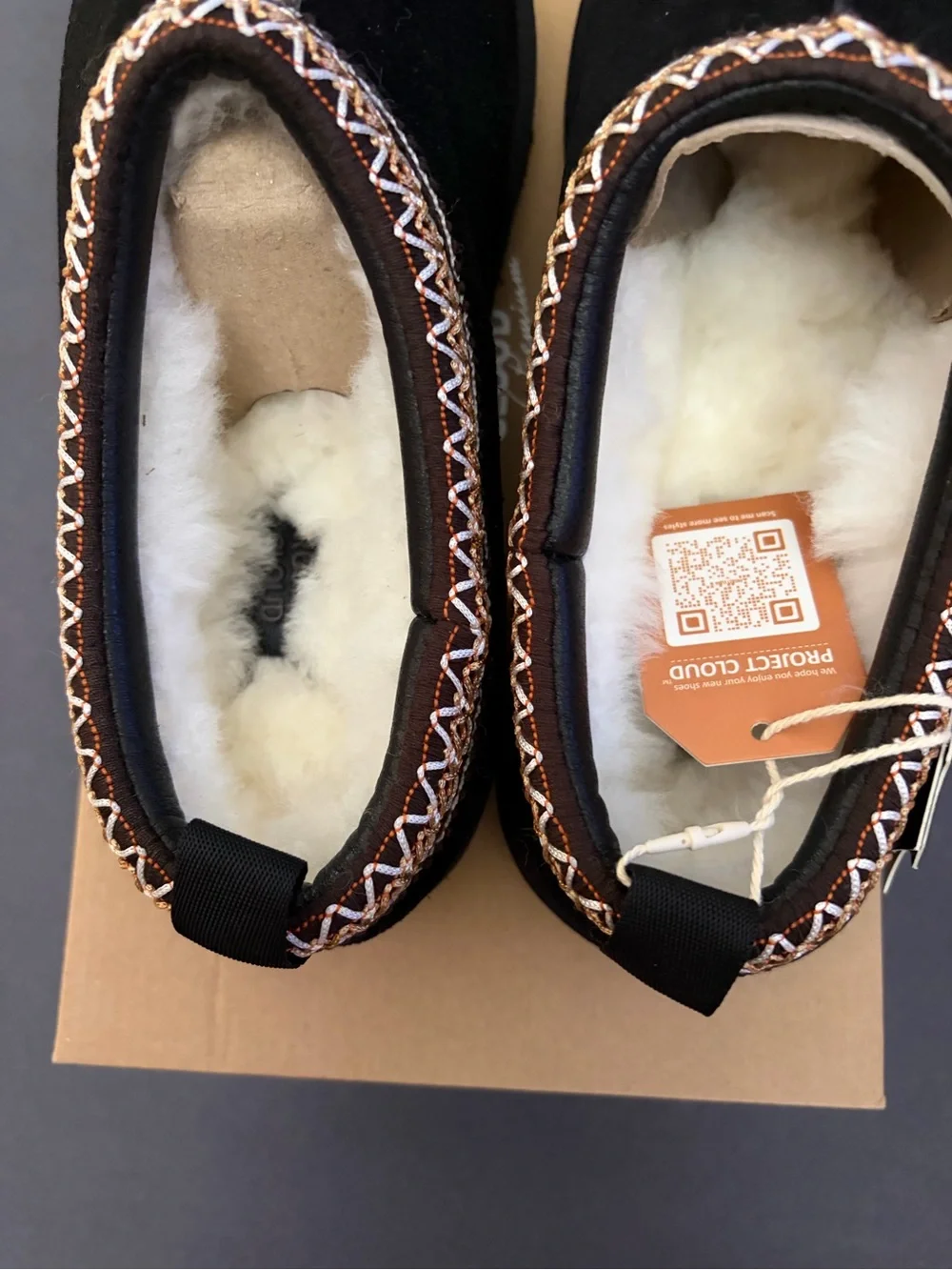 Project Cloud Cozy Black Suede Shearling Lined Slippers - Picture 3 of 4